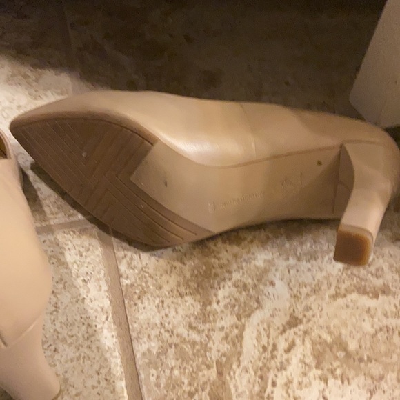 Like New - Picture 4 of 4